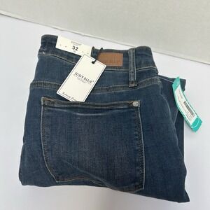 Judy Blue NWT‎ Mid-Rise Capri Fit Denim Jeans Size 32 Style# 82154 Dark Wash